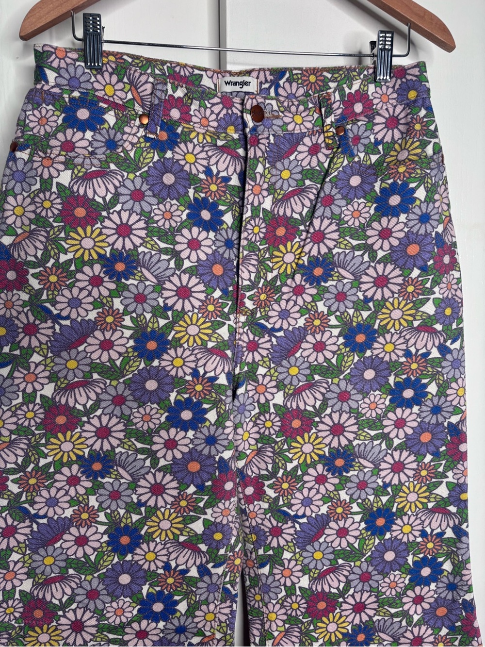 Wrangler "Wanderer" High Rise Floral Flare Jeans Size 31 - Picture 5 of 12